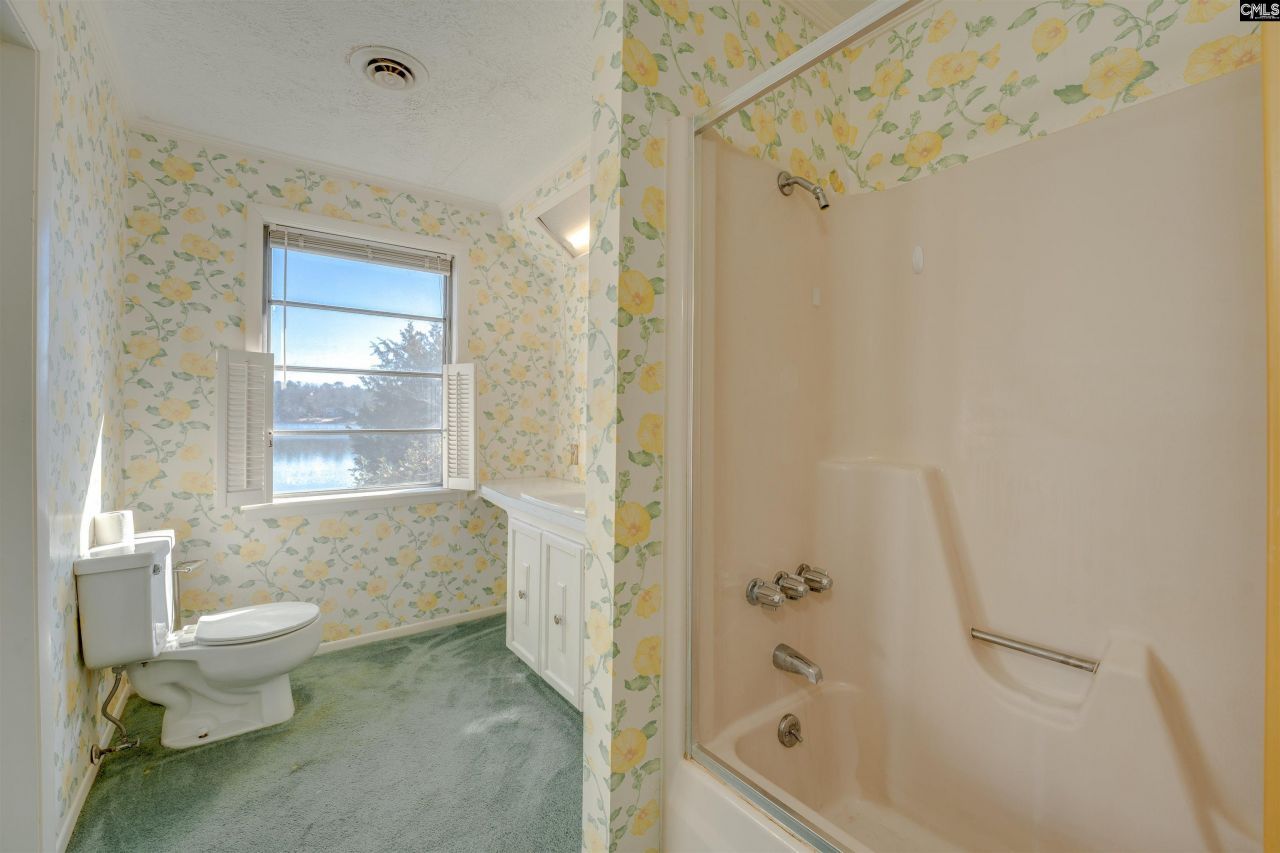 517 Hickory Circle Photo 34
