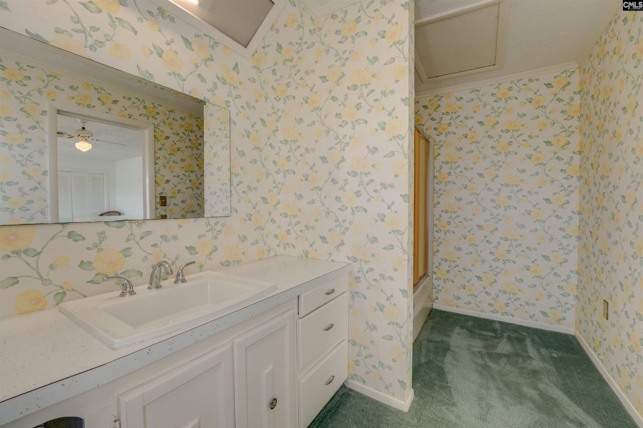 517 Hickory Circle Photo 35