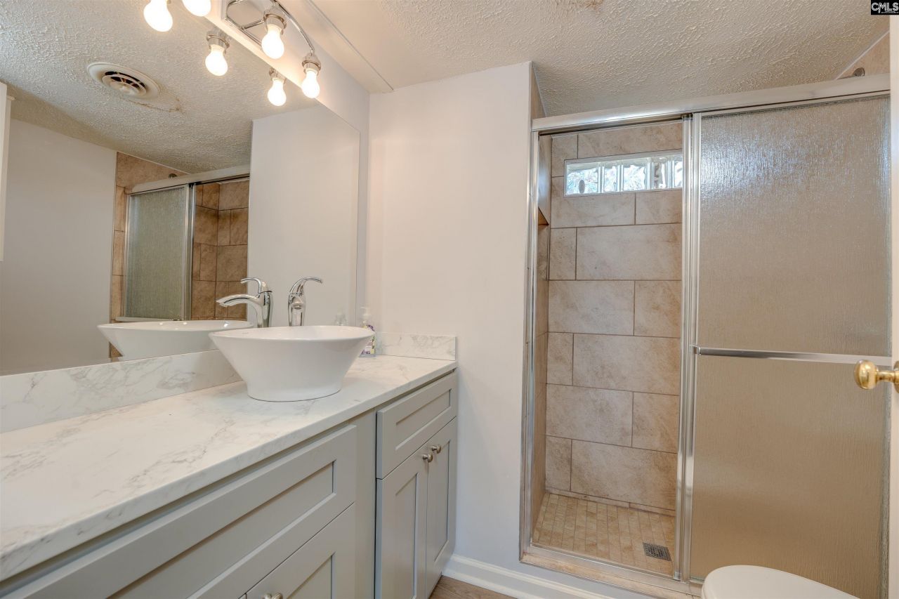 517 Hickory Circle Photo 39