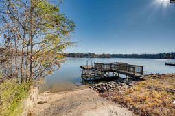 517 Hickory Circle photo 4