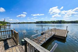 517 Hickory Circle photo 4