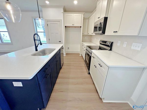 1040 Maplehurst Street, Decatur, AL 35603