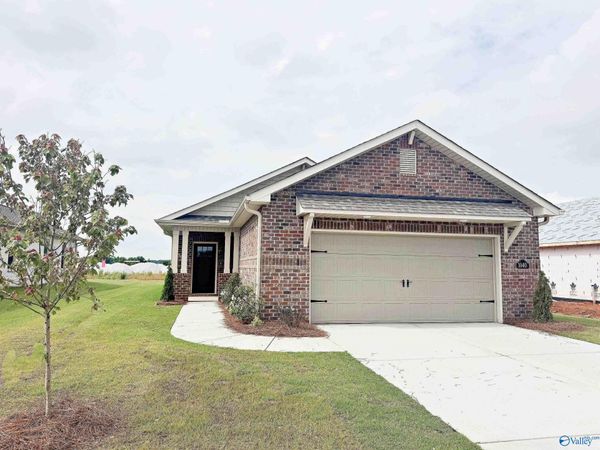 1040 Maplehurst Street, Decatur, AL 35603
