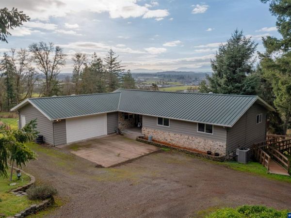 33844 Sunnyview Dr NE, Albany, OR 97322