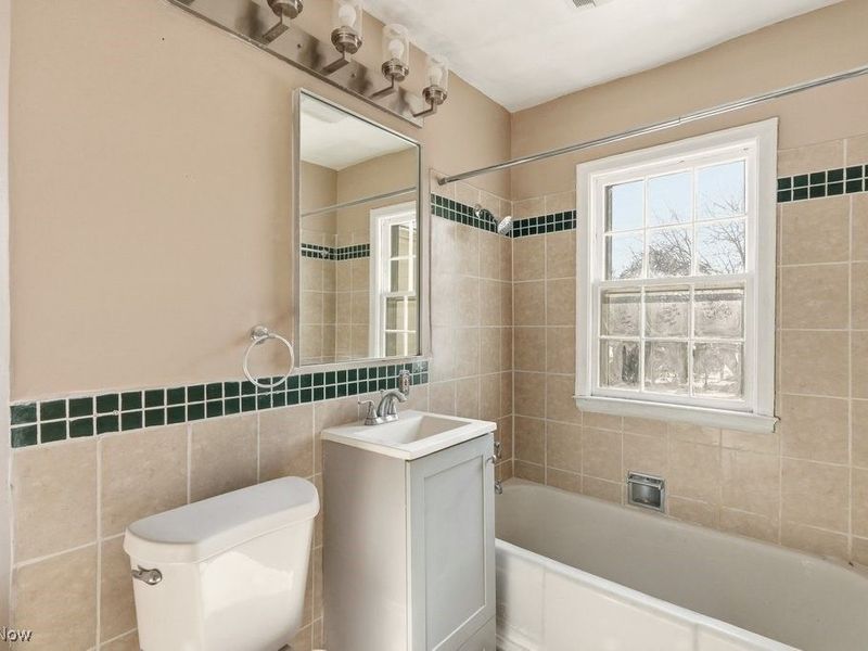 248 E Catawba Avenue, Akron, OH 44301 Photo 18