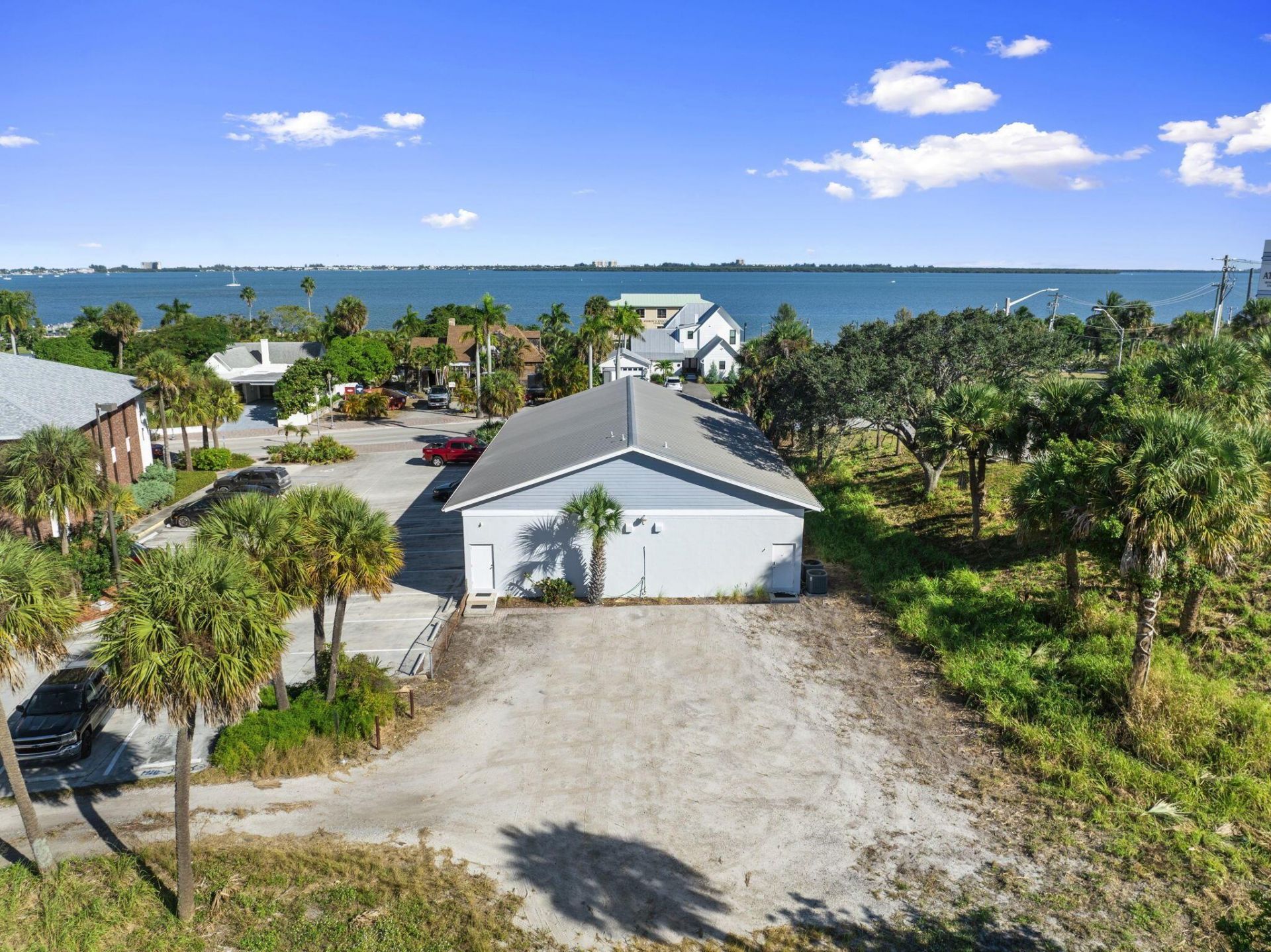 321 S 2nd Street, Fort Pierce, FL 34950 Photo