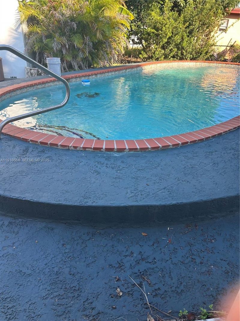 2659 W 10th Ave, Hialeah, FL 33010 Photo