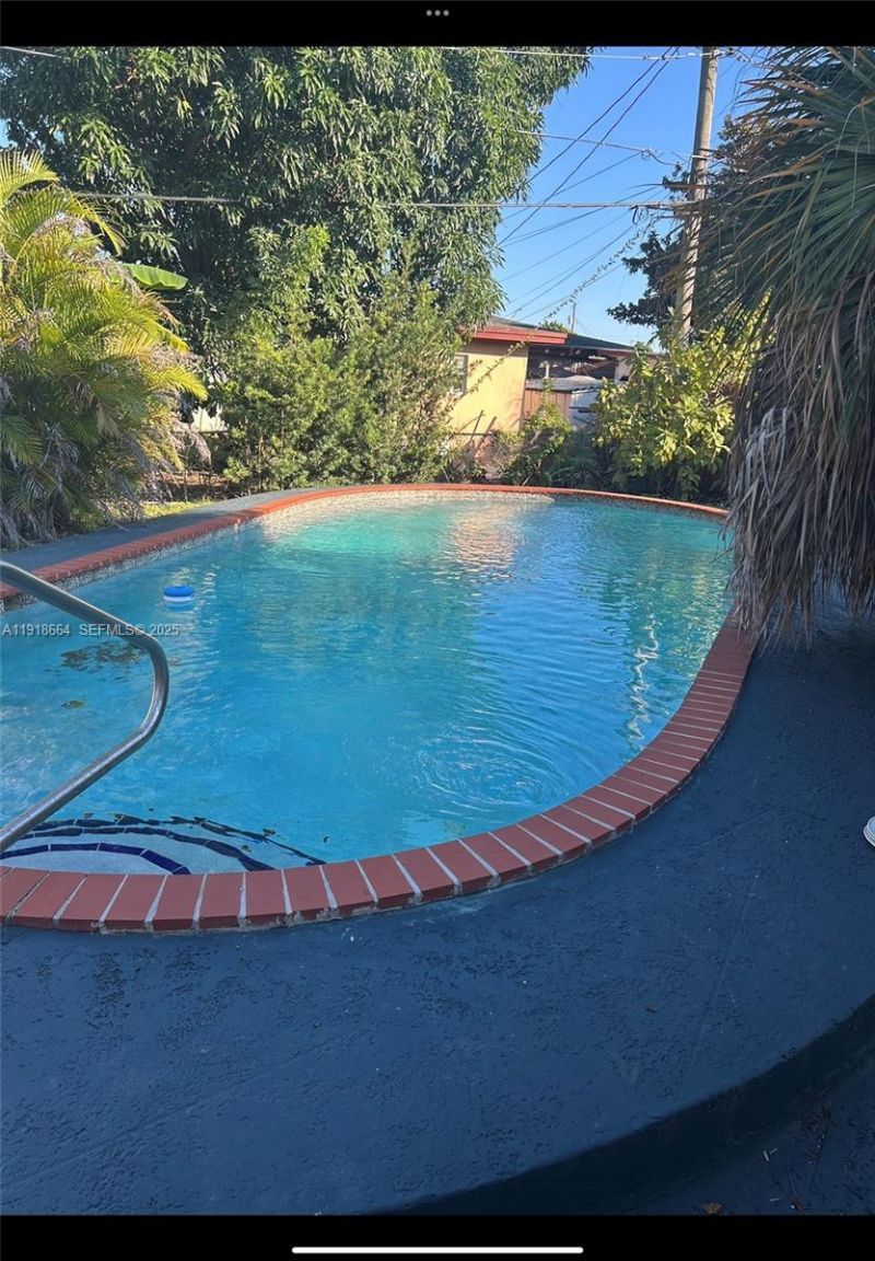 2659 W 10th Ave, Hialeah, FL 33010 Photo