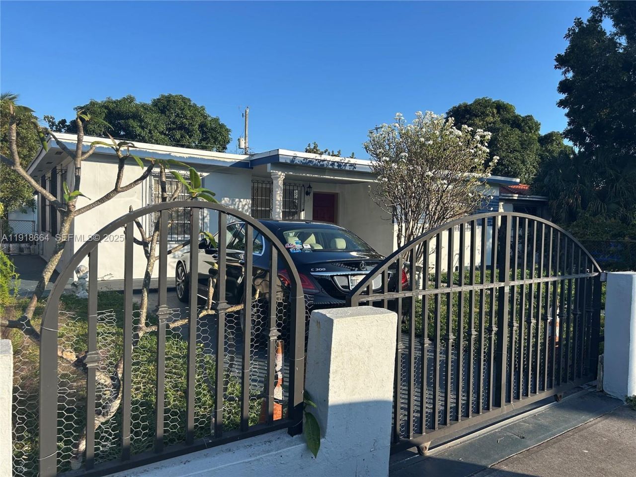 2659 W 10th Ave, Hialeah, FL 33010 Photo