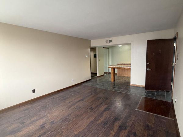 3911 Fort St, Unit 114, Trenton, MI 48183