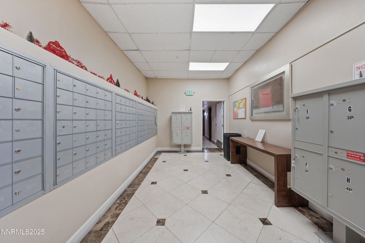 450 N Arlington Avenue, Unit 308, Reno, NV 89503 Photo