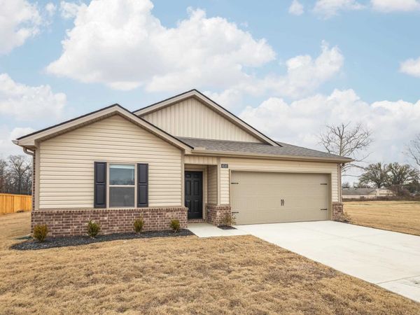 4510 ROYSTER CREEK DR N, Millington, TN 38053