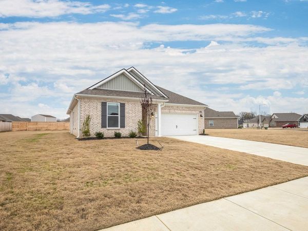 4206 SANDY HOLLOW LN S, Millington, TN 38053