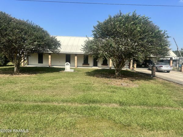 1027 Dennis Drive, St. Martinville, LA 70582