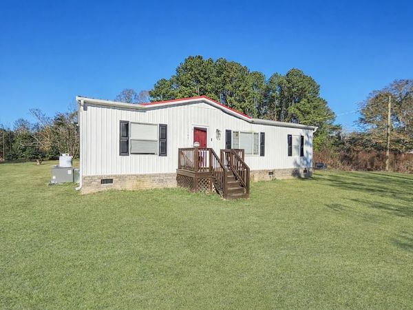 1105 Peacock Street, Manning, SC 29102