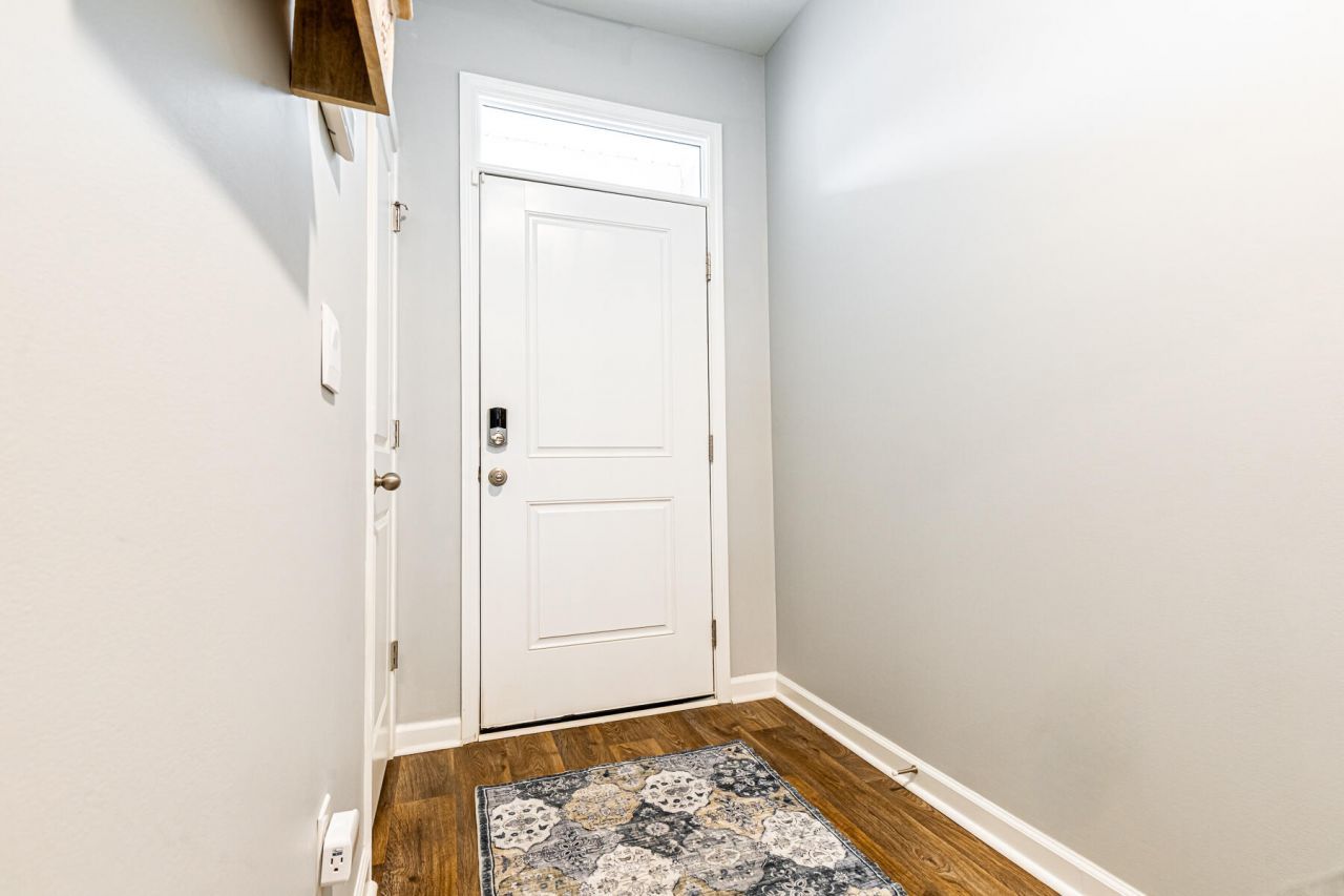 114 Valley Row Photo 17