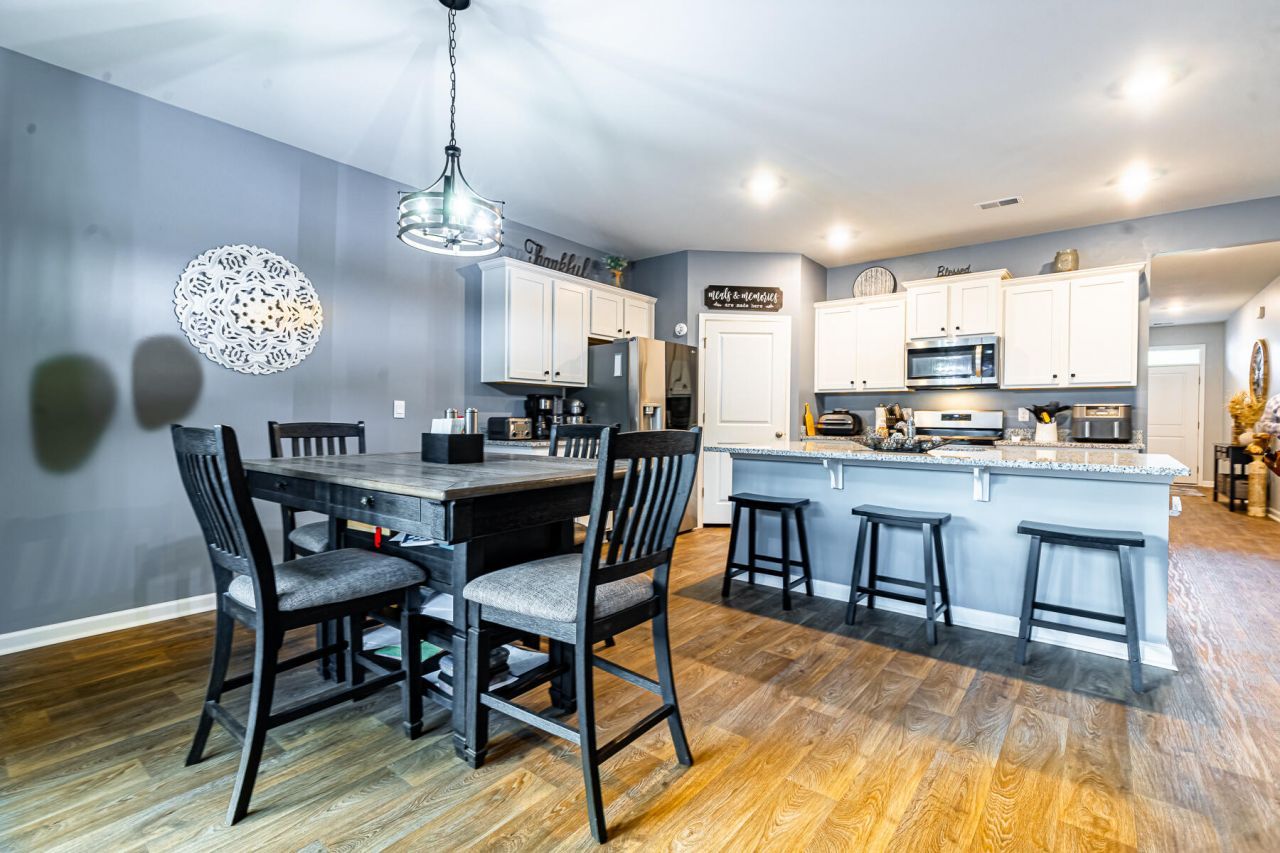 114 Valley Row Photo 35