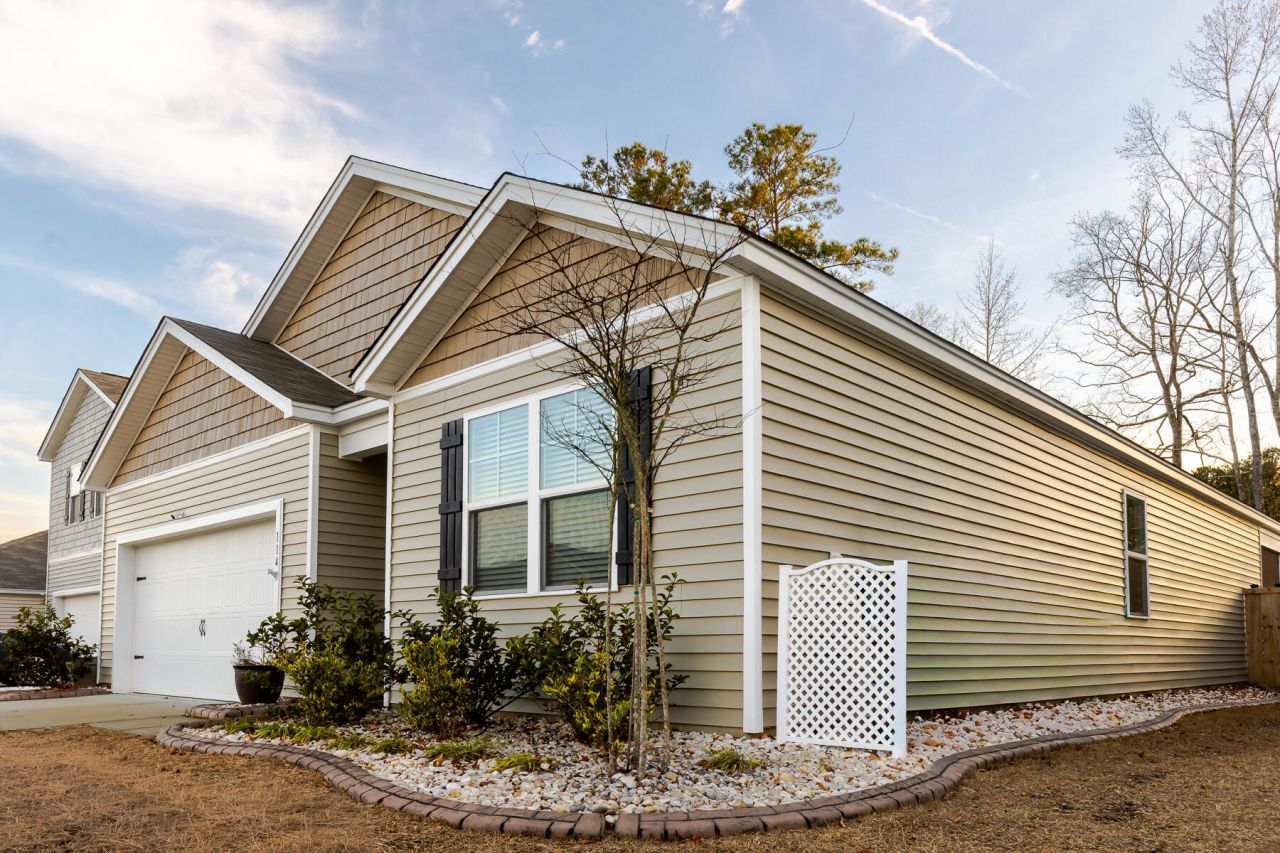 114 Valley Row Photo 6