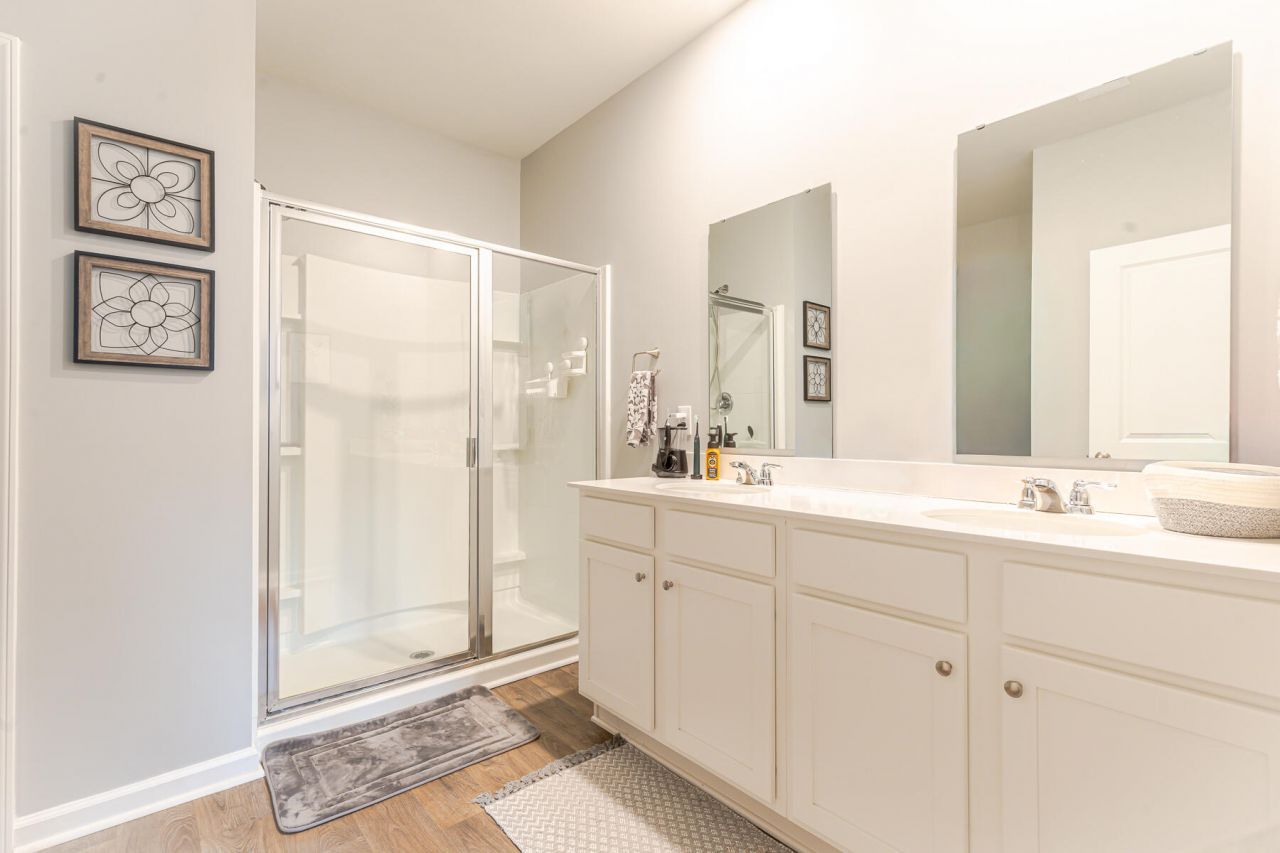 114 Valley Row Photo 60