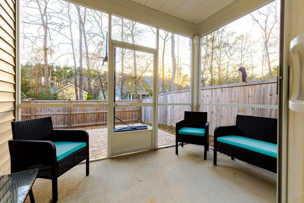 114 Valley Row Photo 64