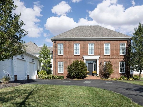 7030 Hanbys Loop, New Albany, OH 43054