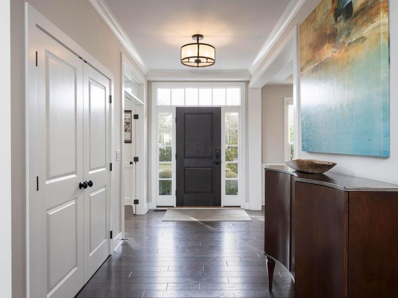 7030 Hanbys Loop, New Albany, OH 43054 Photo 2