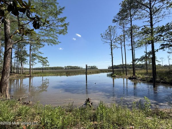 1208 De La Pointe Drive, Gautier, MS 39553
