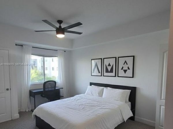 6001 SW 70th St, Unit 542, South Miami, FL 33143