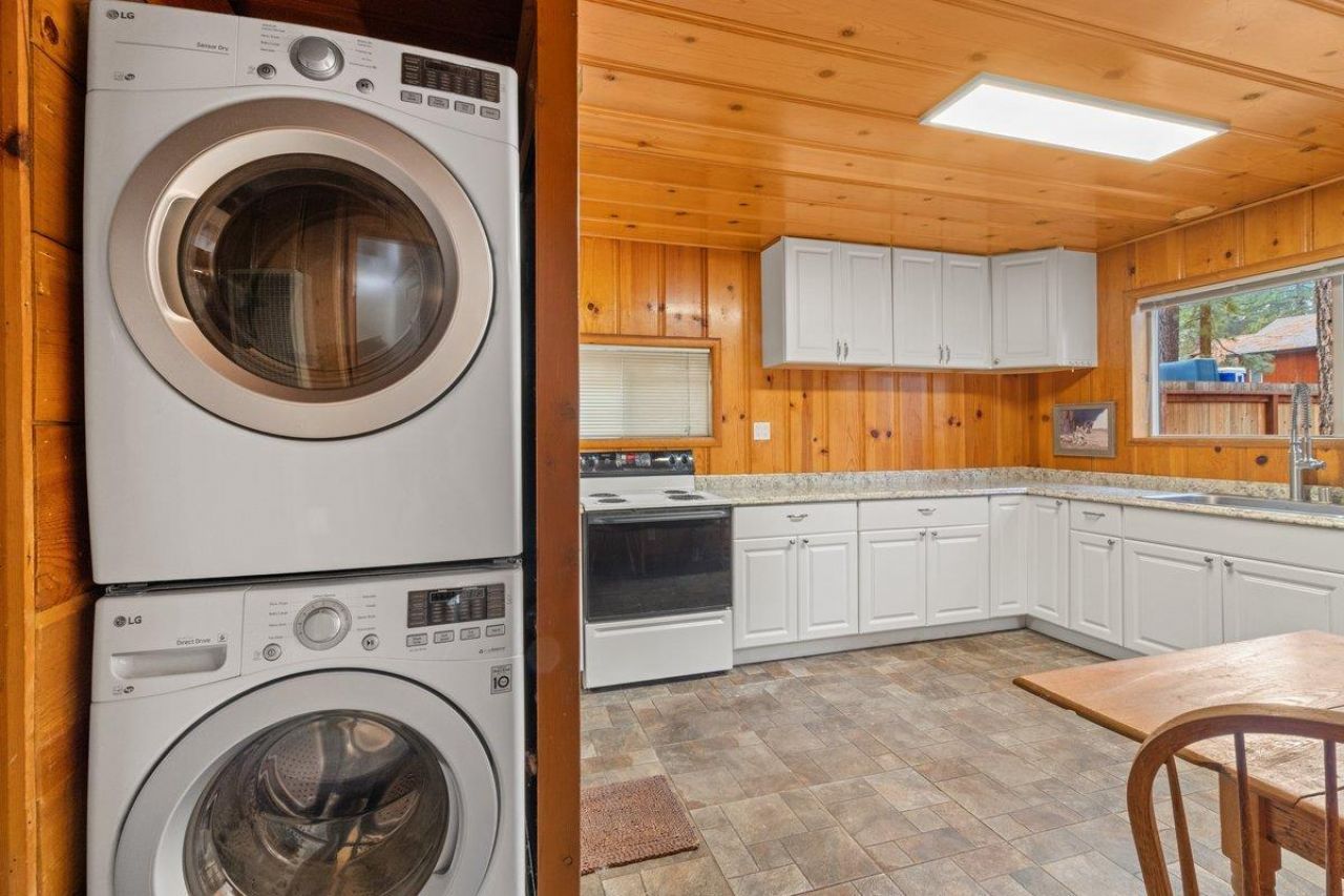 2520 Osborne Ave, South Lake Tahoe, CA 96150 Photo