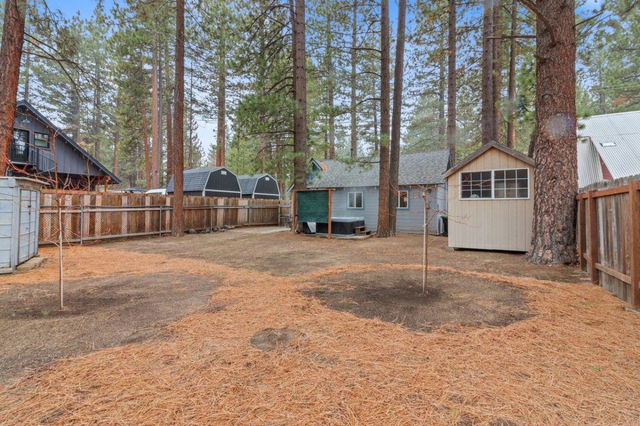 2520 Osborne Ave, South Lake Tahoe, CA 96150 Photo