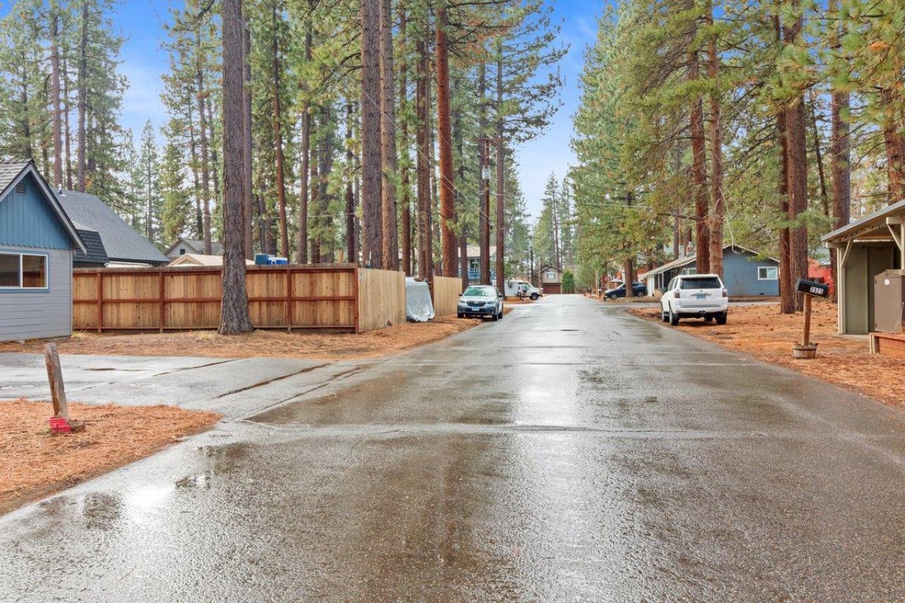 2520 Osborne Ave, South Lake Tahoe, CA 96150 Photo