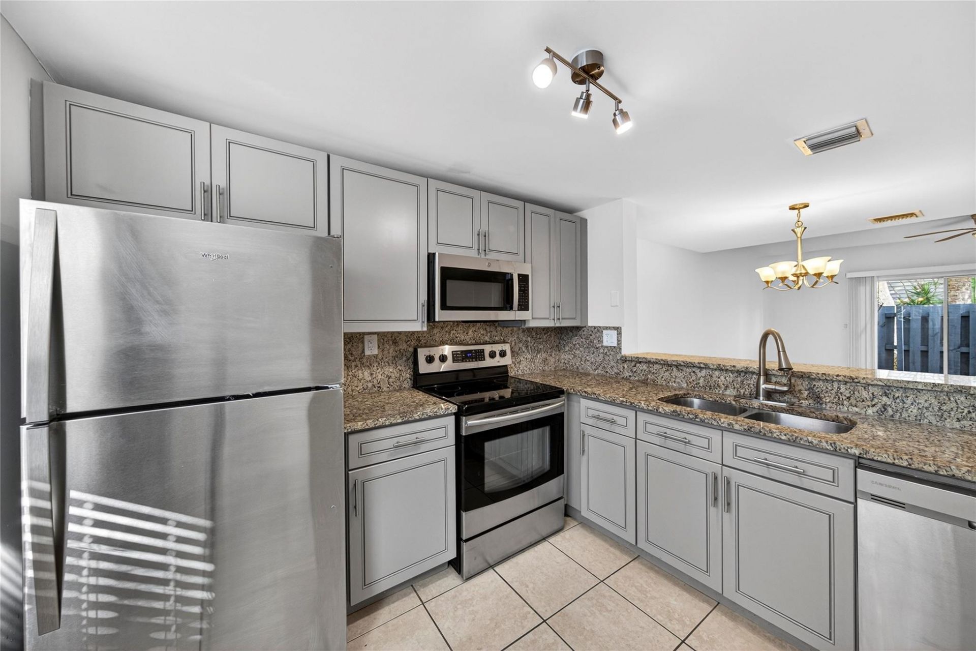 1921 NE 15th Ave, Fort Lauderdale, FL 33305 Photo