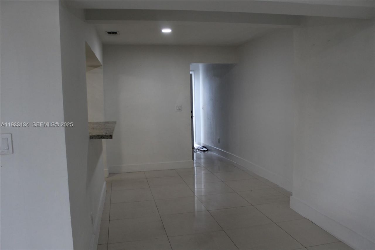 6651 Custer St, Hollywood, FL 33024 Photo