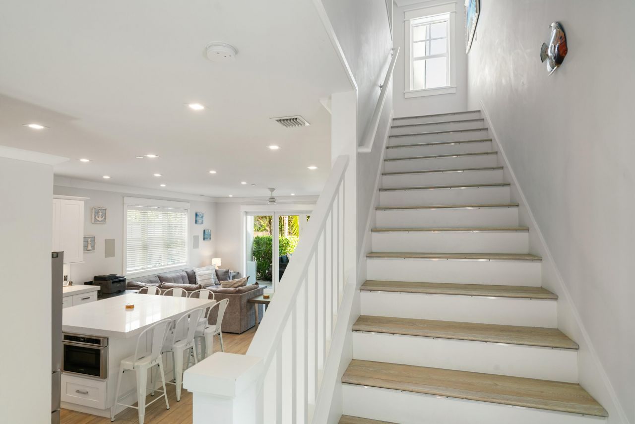 81906 Overseas Highway, Unit 3, Islamorada, FL 33036 Photo