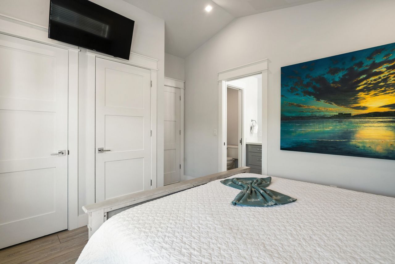 81906 Overseas Highway, Unit 3, Islamorada, FL 33036 Photo