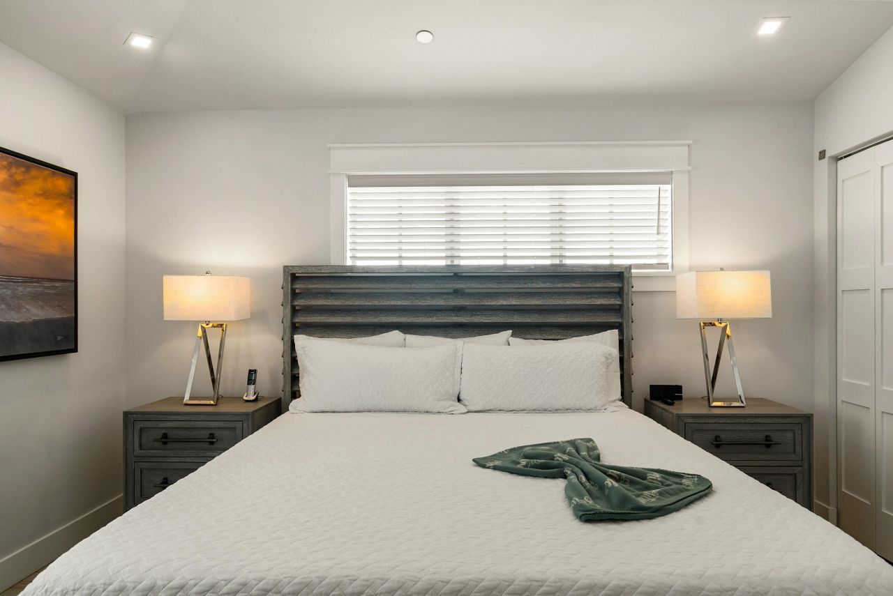 81906 Overseas Highway, Unit 3, Islamorada, FL 33036 Photo