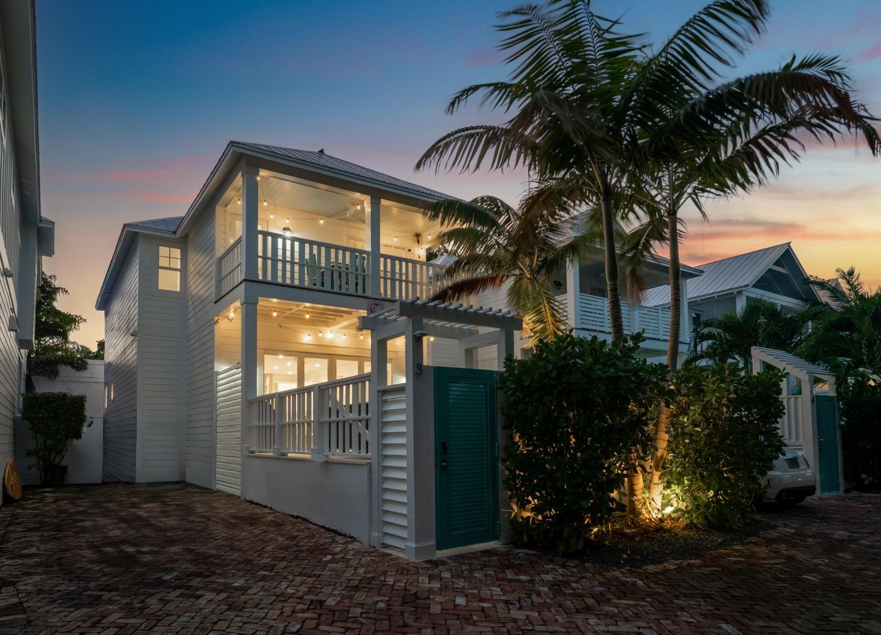 81906 Overseas Highway, Unit 3, Islamorada, FL 33036 Photo