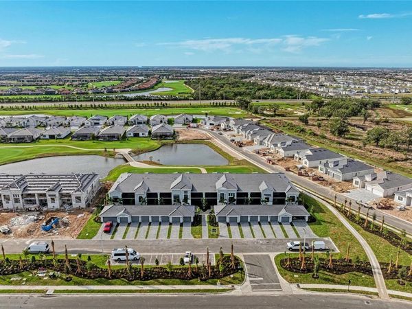 19015 SCALLOP LOOP, Unit 7118, LAKEWOOD RANCH, FL 34211