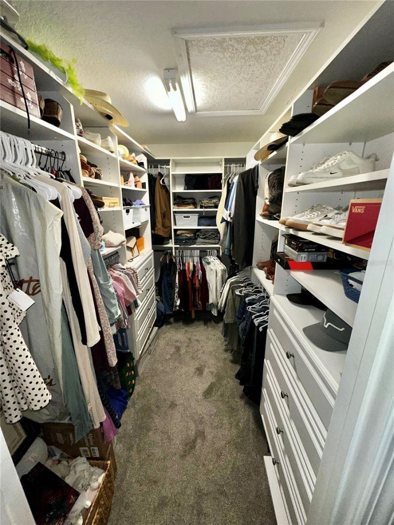 4510 Holloway Creek Drive, Plant City, FL 33567 Photo