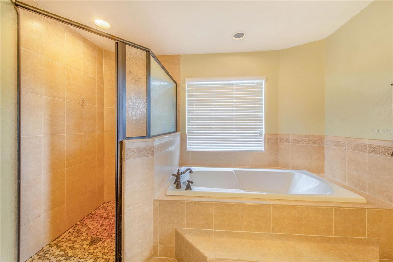 4510 Holloway Creek Drive, Plant City, FL 33567 Photo