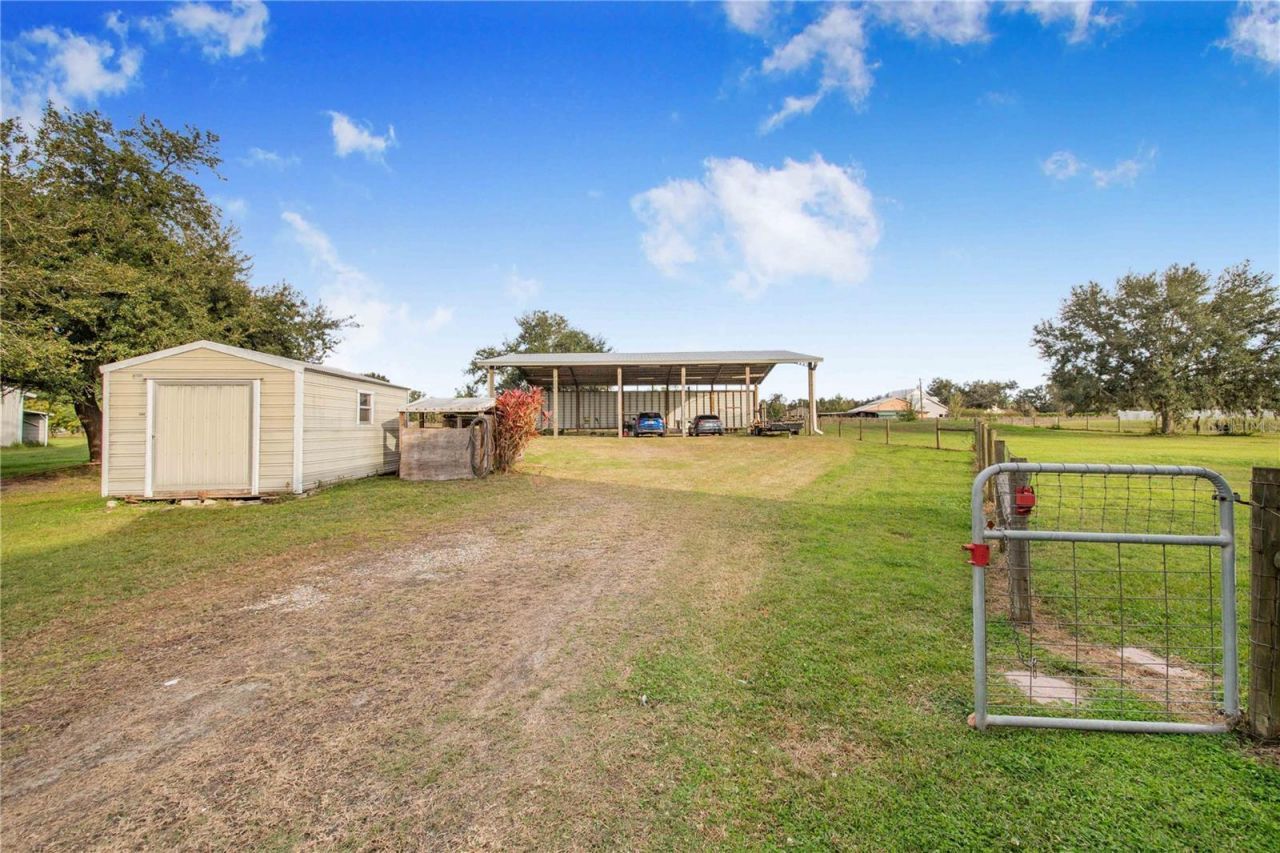 4510 Holloway Creek Drive, Plant City, FL 33567 Photo