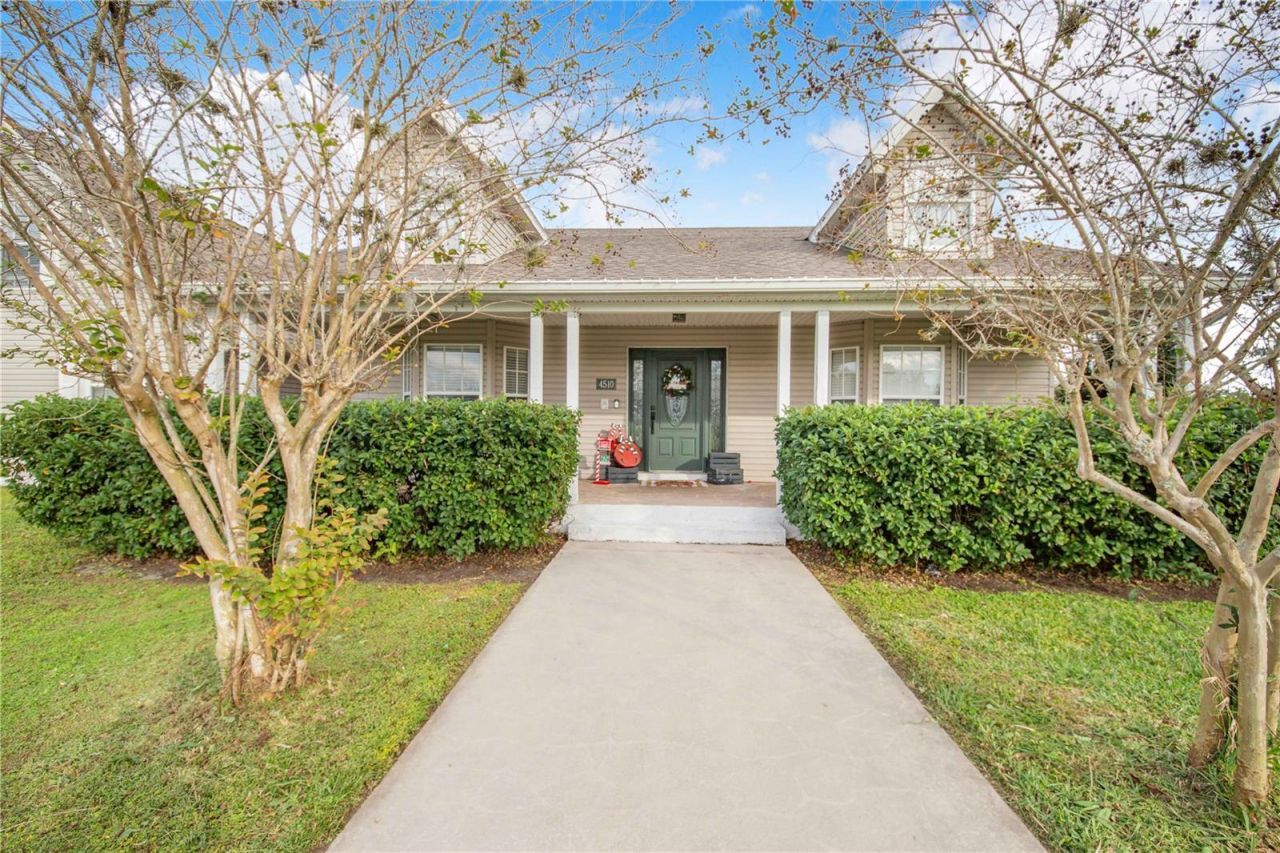 4510 Holloway Creek Drive, Plant City, FL 33567 Photo