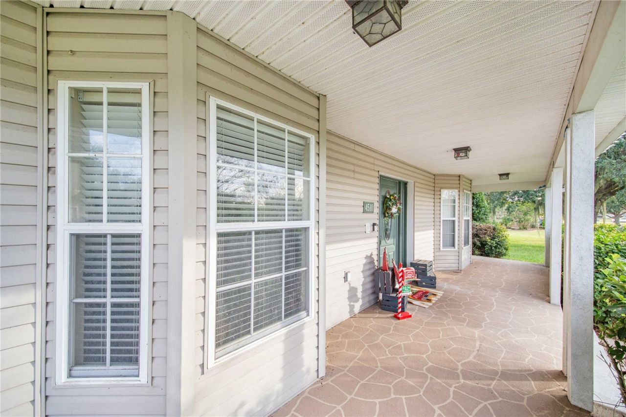 4510 Holloway Creek Drive, Plant City, FL 33567 Photo