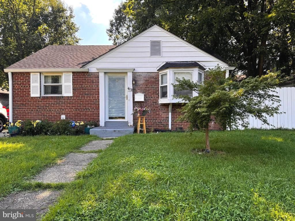 4010 73rd Ave, Hyattsville, MD 20784 Main Photo