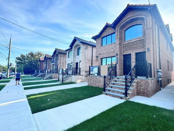 3824 215th Street, Bayside, NY 11361