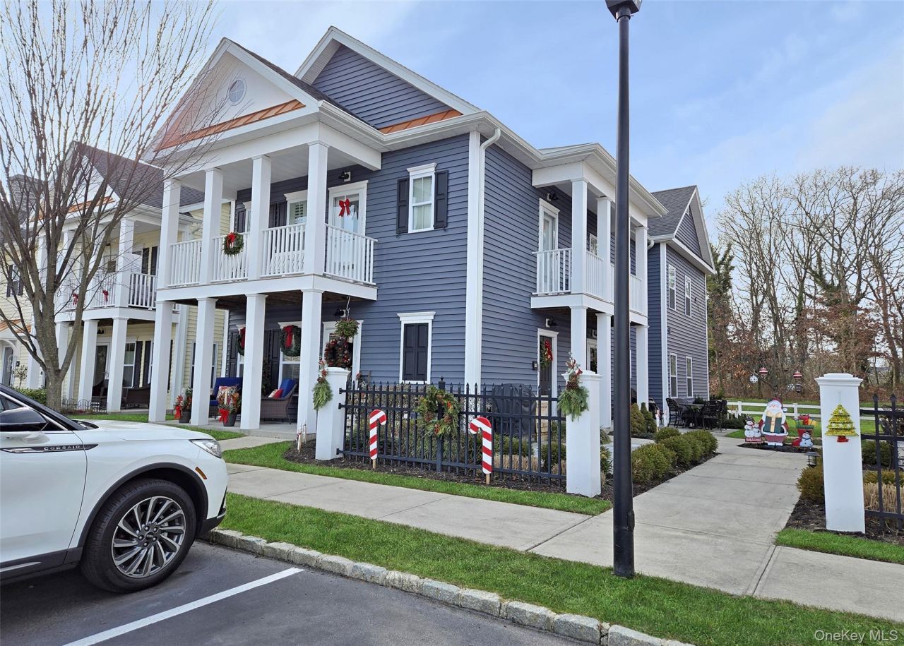 20 Bayard Drive, Great River, NY 11730 Main Photo