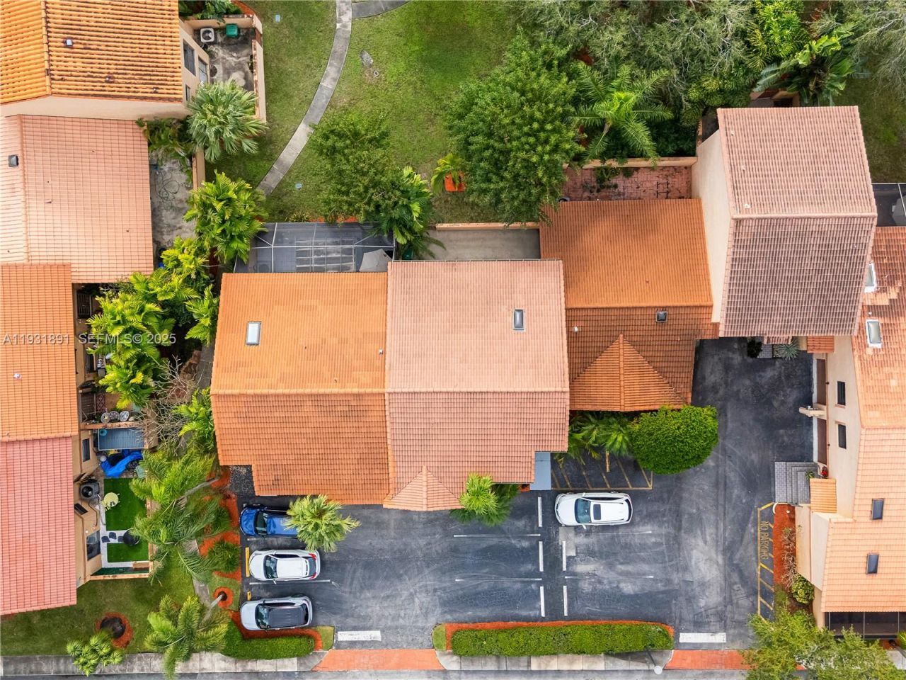 11282 SW 9th Ct, Pembroke Pines, FL 33025 Photo