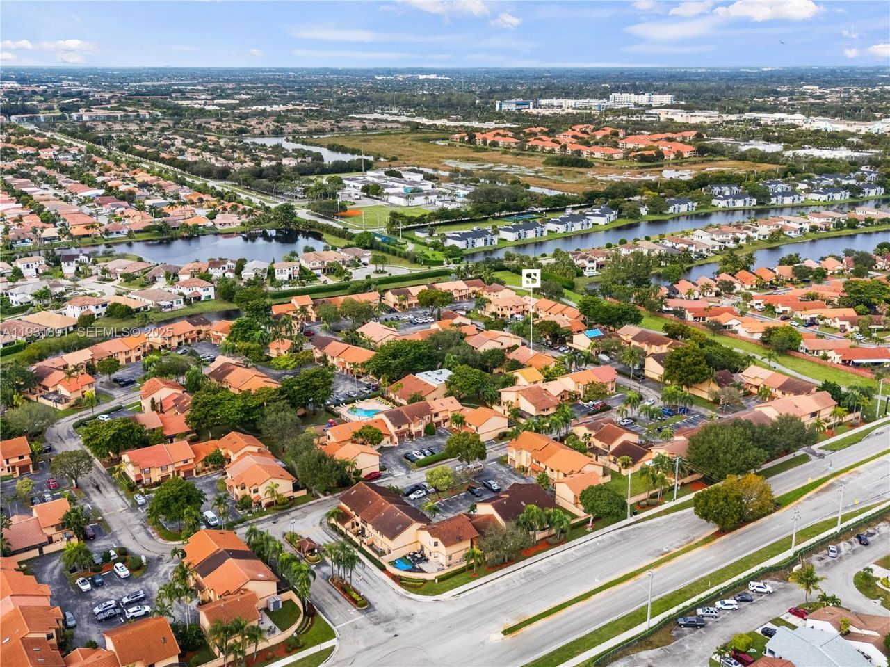 11282 SW 9th Ct, Pembroke Pines, FL 33025 Photo