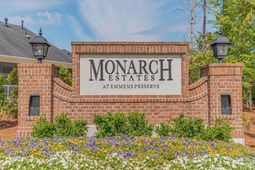 1960 Oxford St. photo 4