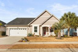 1960 Oxford St. photo 4